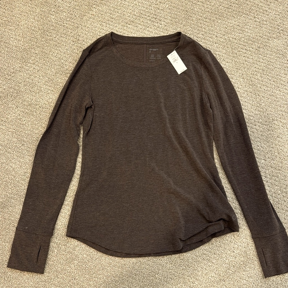 Women’s Gap Fit brown long sleeve t-shirt